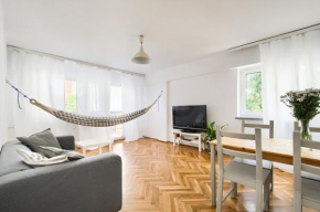 Chmielna Hammock Apartment